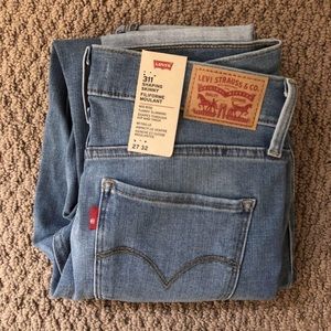 Levi’s 311 shaping skinny jeans